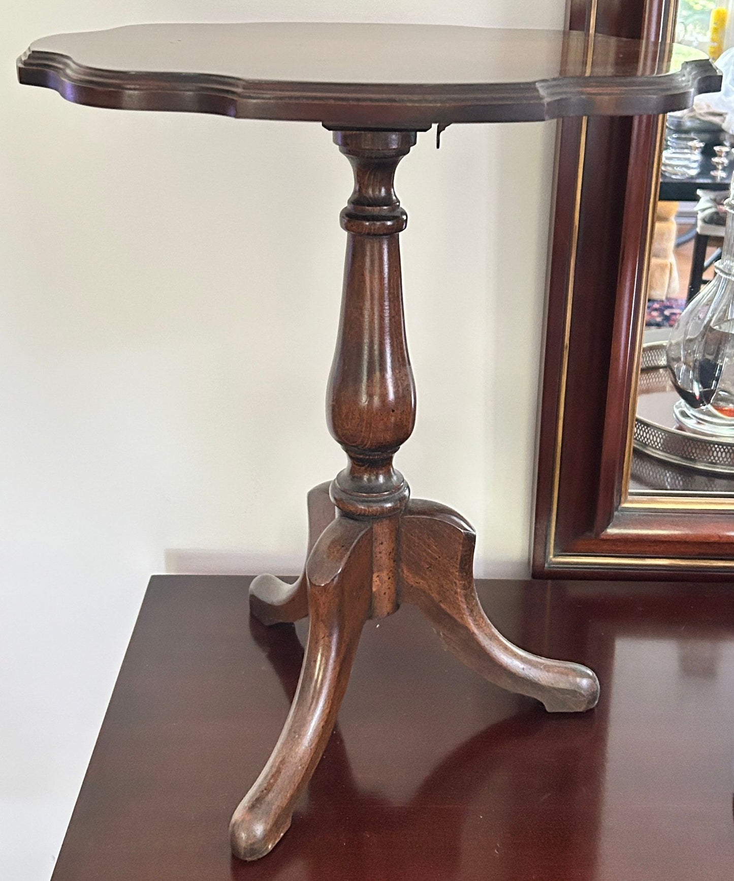 250814-8 Diminutive Tilt Top Wine Stand