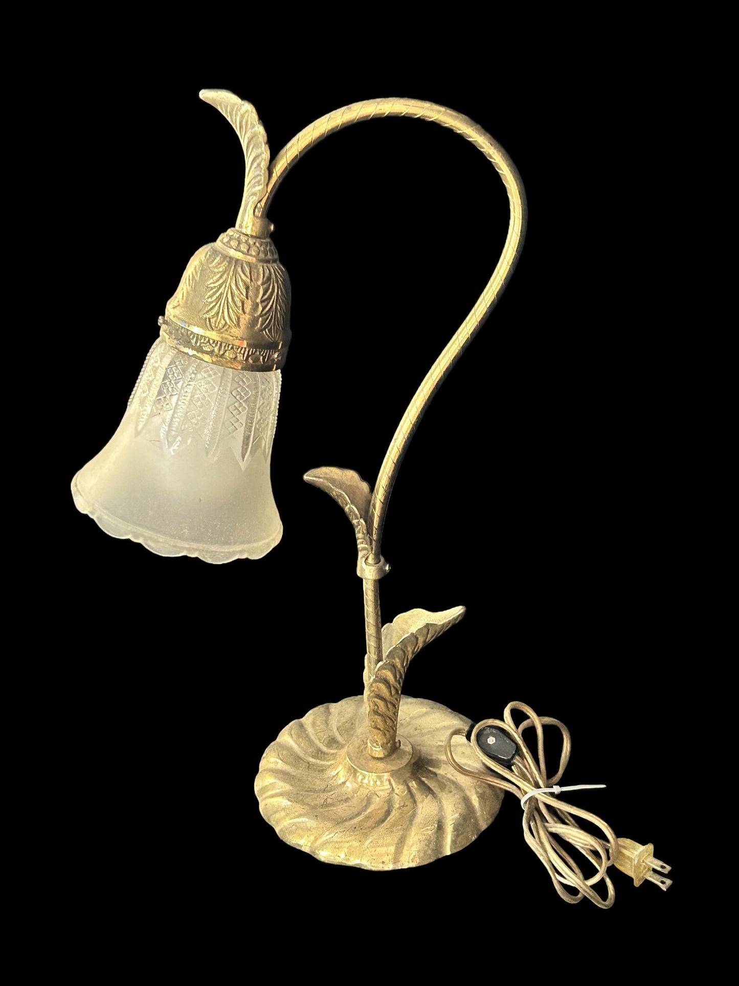 25021-17 Brass Tulip Shade Desk Lamp