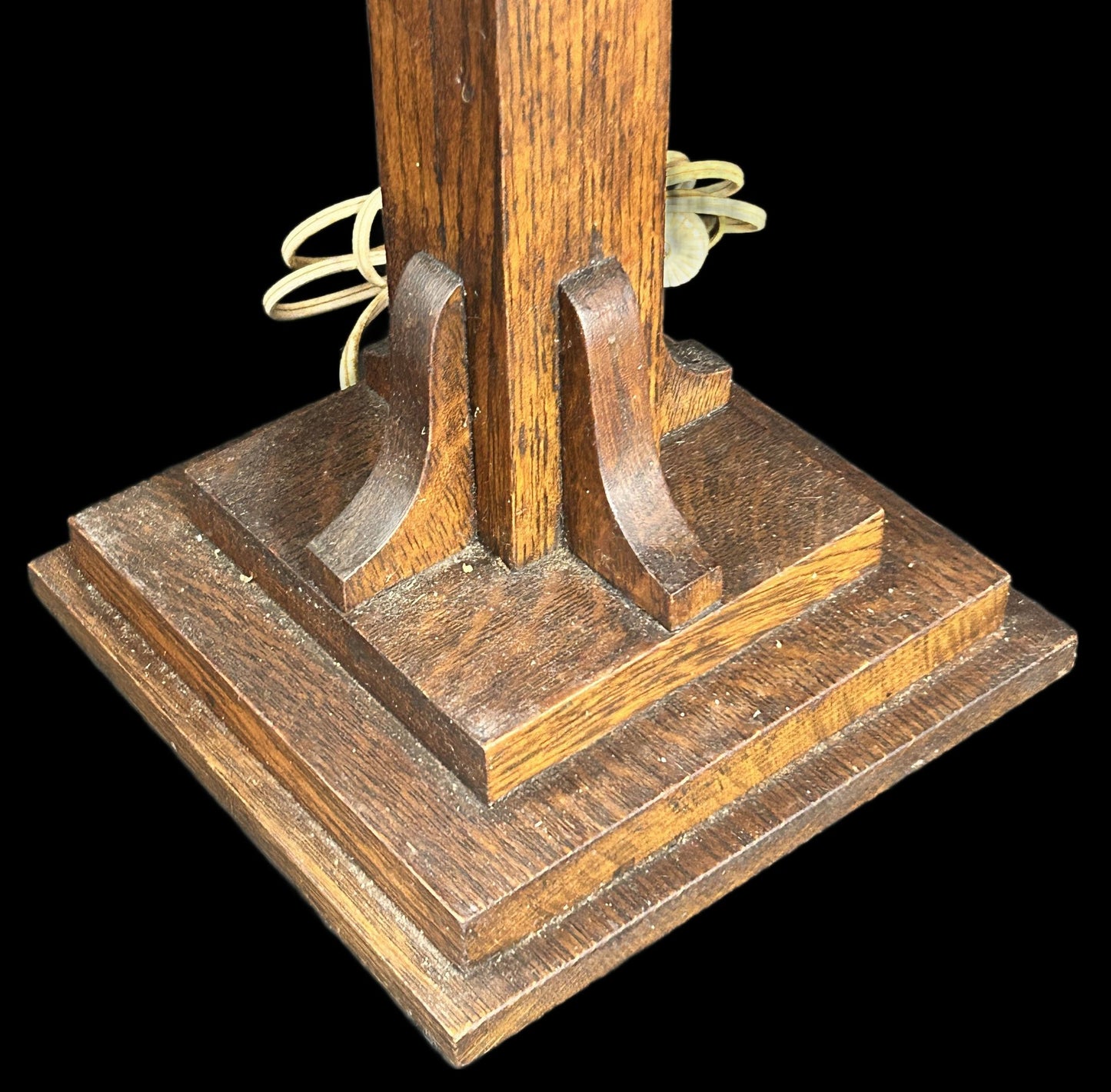 250806-32 Arts & Crafts Mission Oak Table Lamp