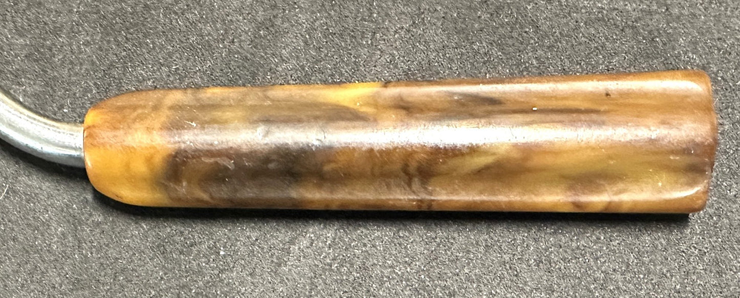 260625-3 Bakelite Handle Cake Breaker