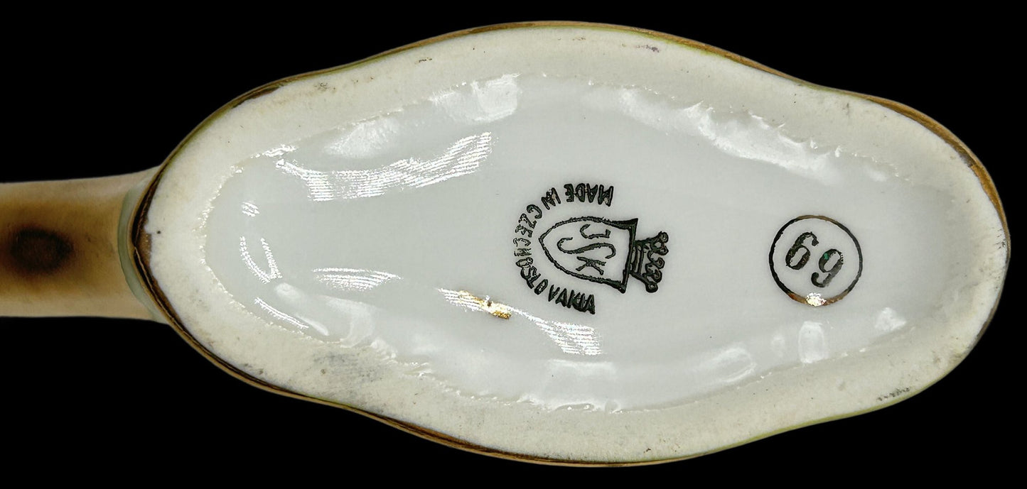 251210-21 Czech Republic Karlovy Vary Spa Sipping Cup