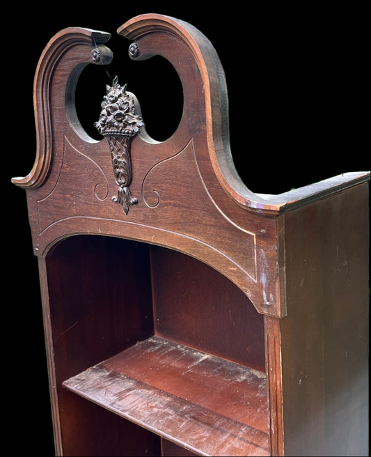 260827-3 Standing Bonnet Top Bookcase
