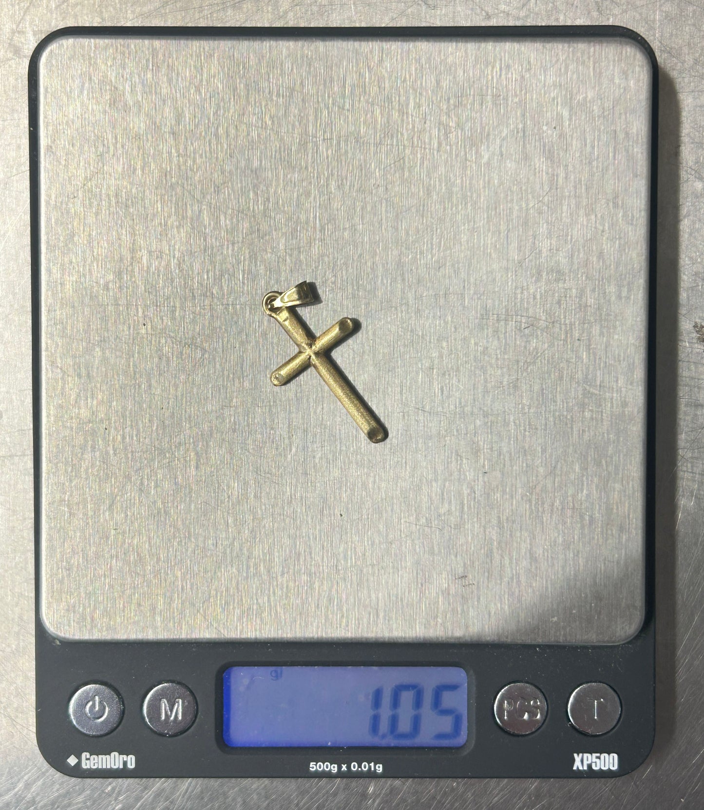 251201-3 14K Yellow Gold Cross, 1.05g