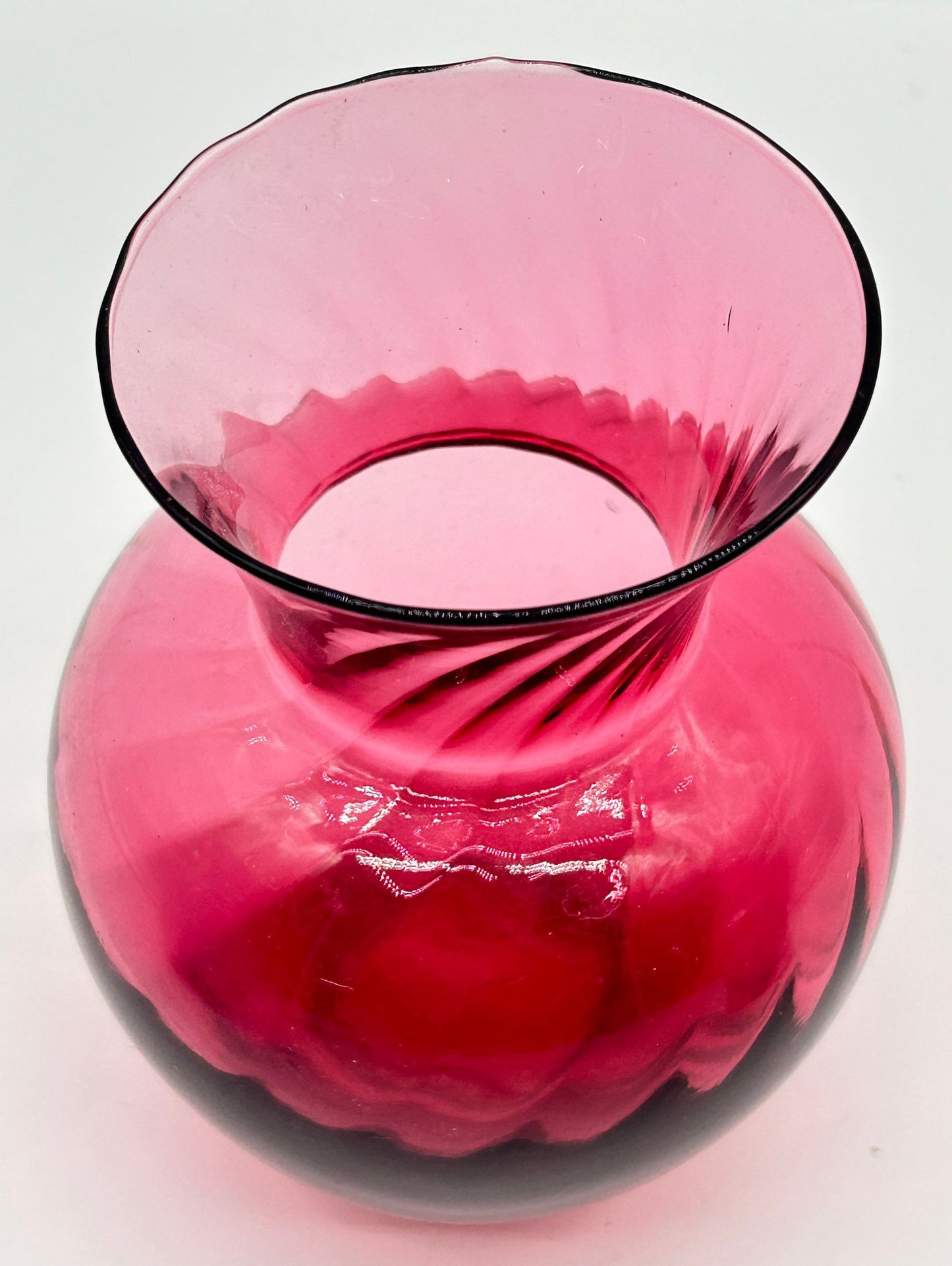 250423-8B Cranberry Optic Swirl Vase