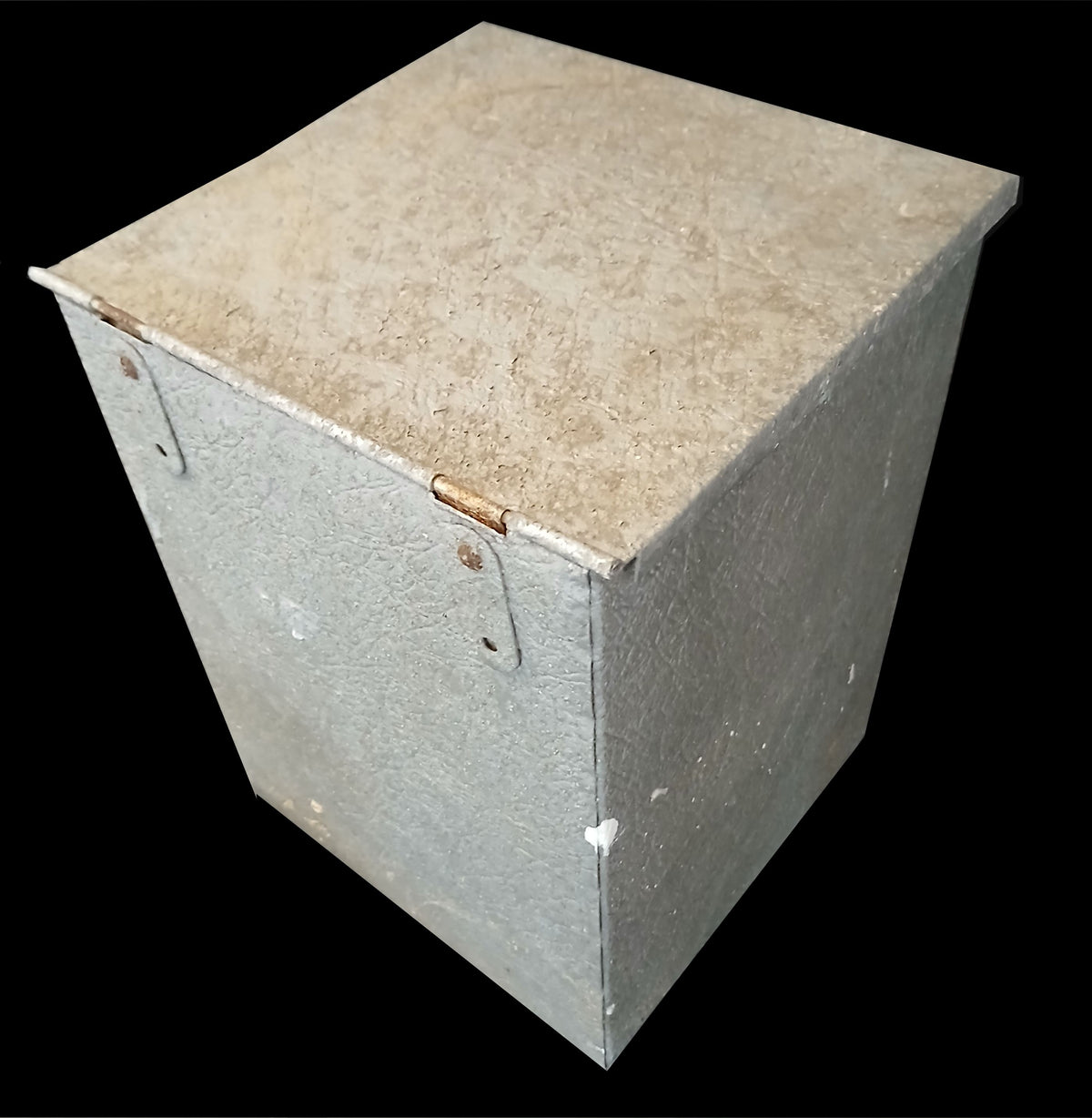 260916-15 Galvanized Milk Box