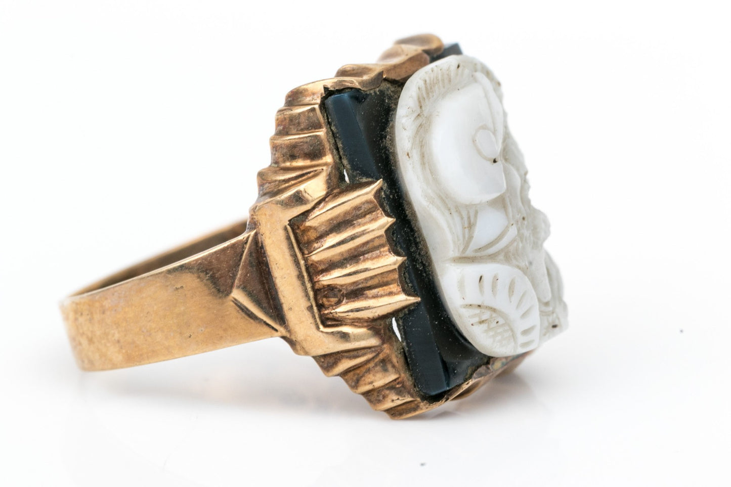 260415-1 Men's Size 10, 10k Double Soldier Cameo Ring