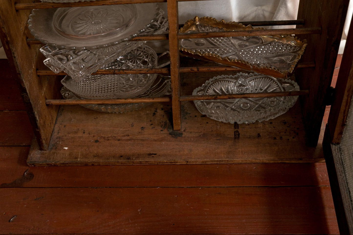 Primitive Tabletop Pie Safe