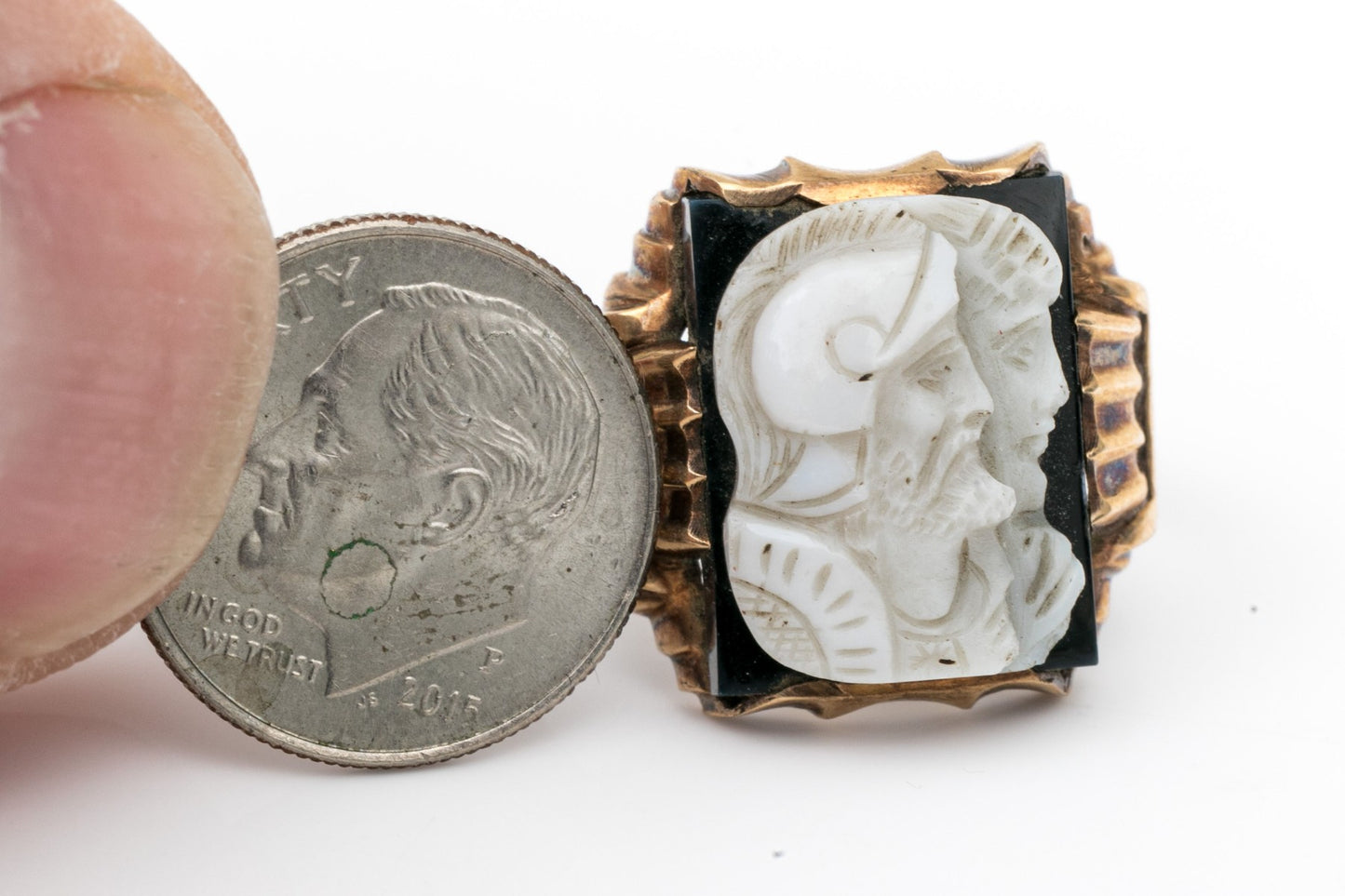 260415-1 Men's Size 10, 10k Double Soldier Cameo Ring