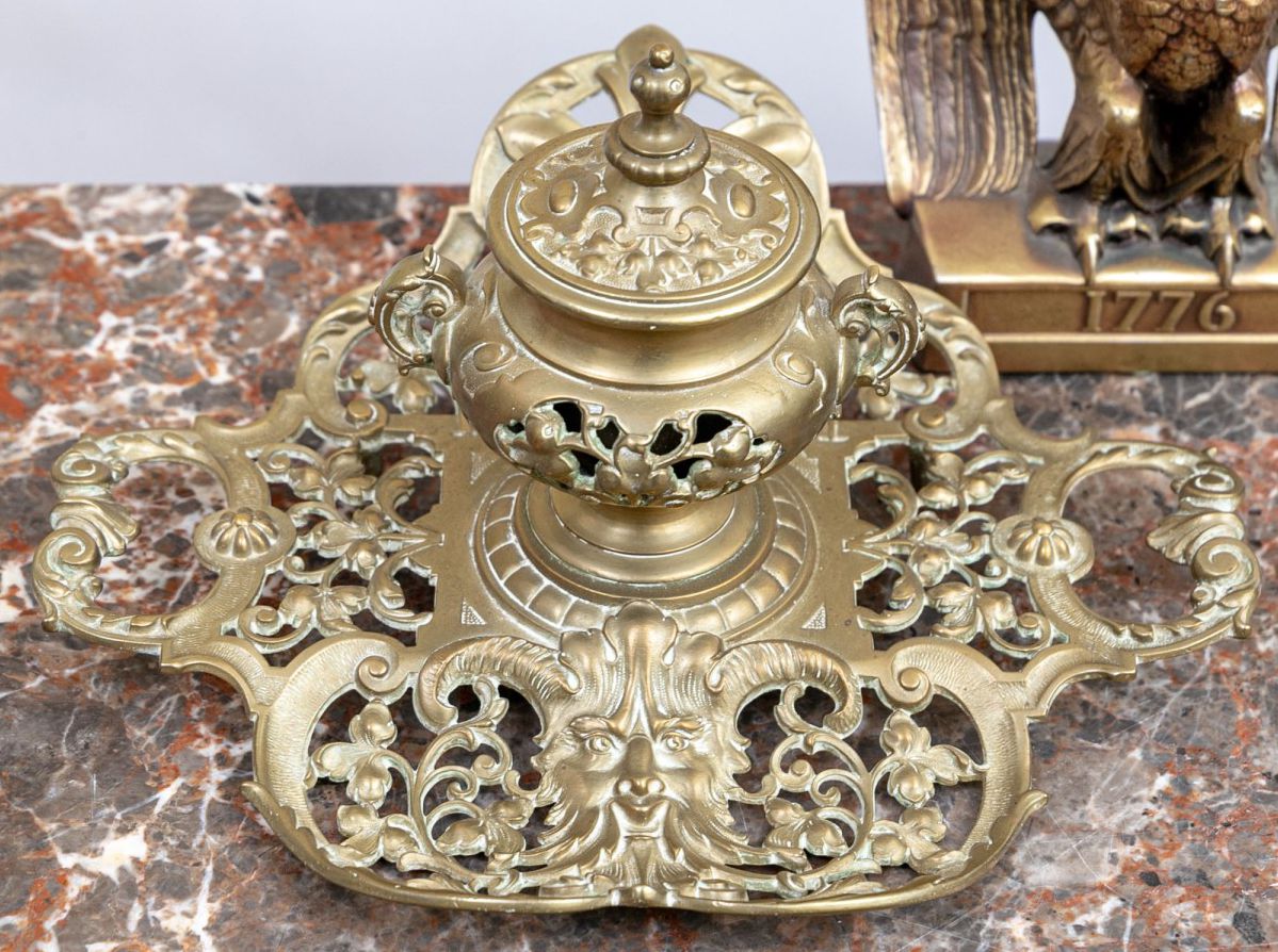 240807-53D Antique Single Brass Inkwell