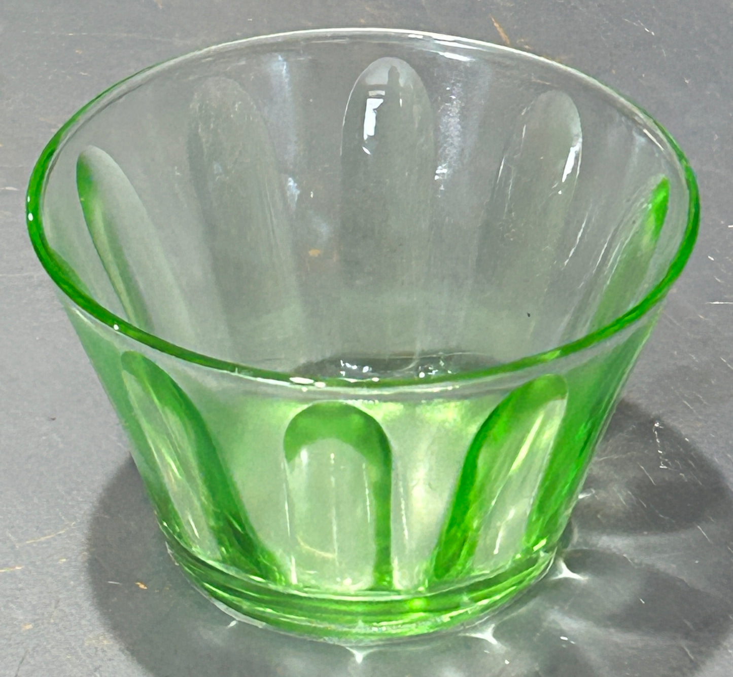 251101-4 Hazel-Atlas Fluted Uranium Custard Cup