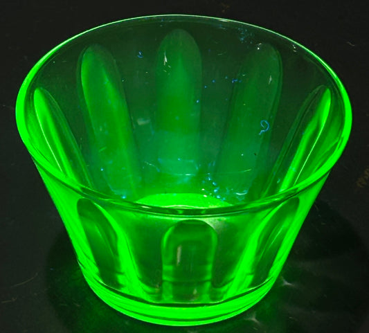 251101-4 Hazel-Atlas Fluted Uranium Custard Cup