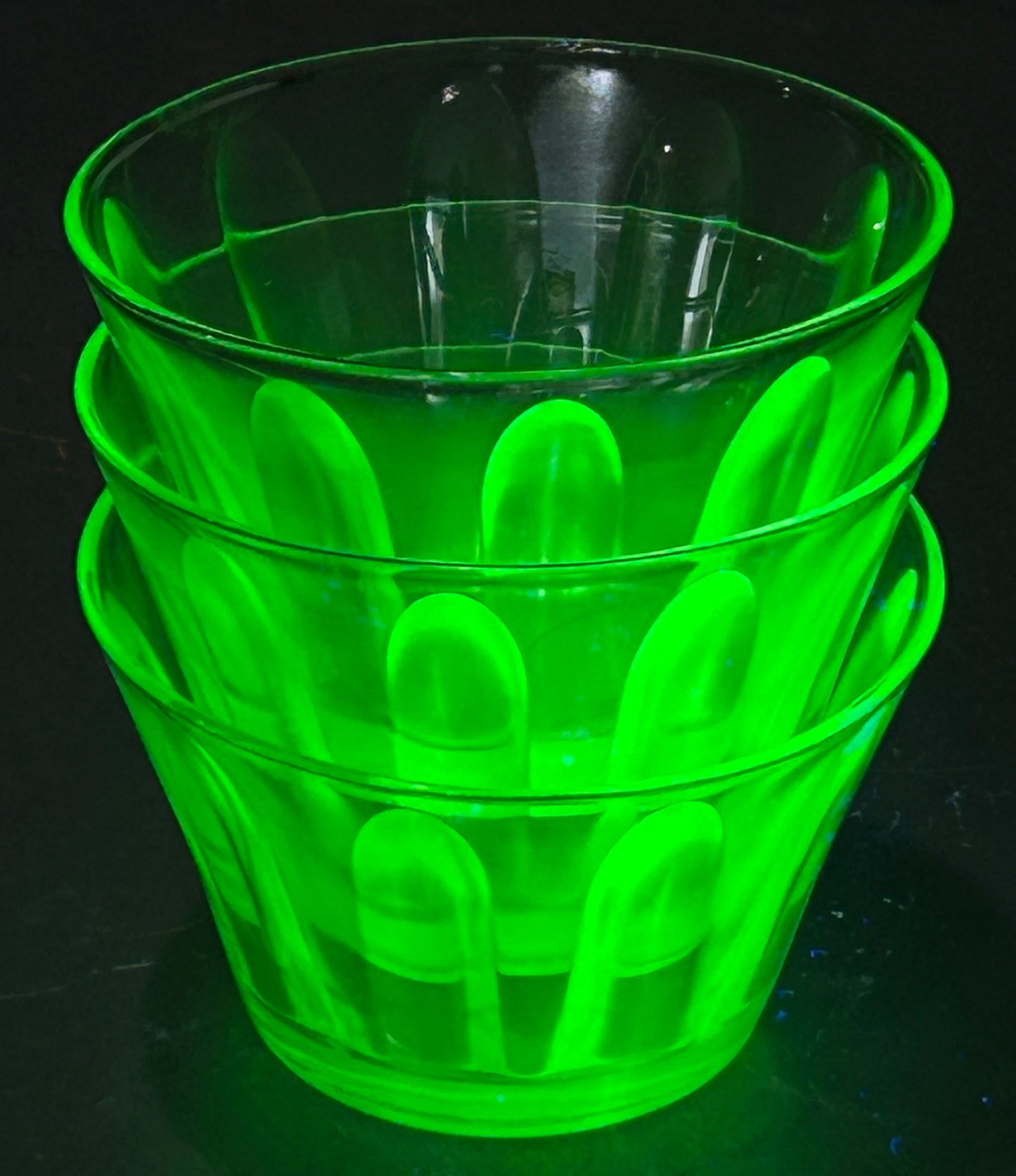 251101-4 Hazel-Atlas Fluted Uranium Custard Cup