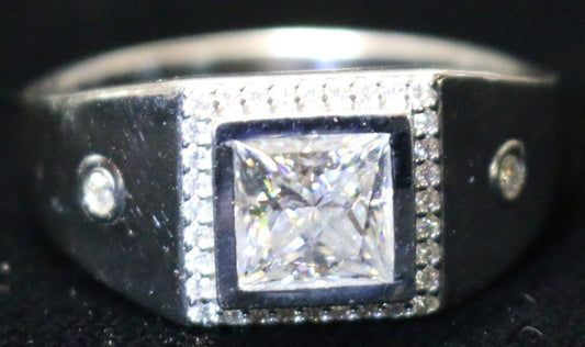 250611-1 Size 11.5 Men's Sterling & CZ Ring