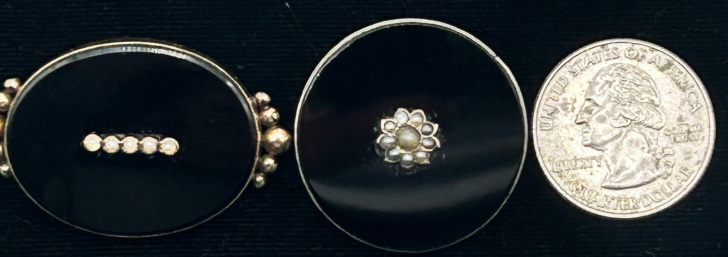 251001-12A Antique Victorian Round Mourning Brooch With Seed Pearls