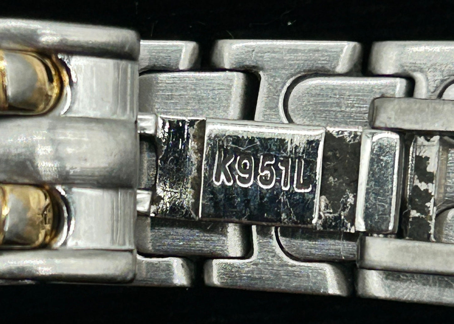 251016-2 Ladies Movado Quartz Wrist Watch