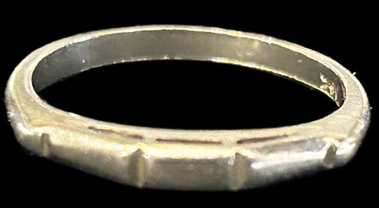 Sz 5.75 14K White Gold Wedding Band
