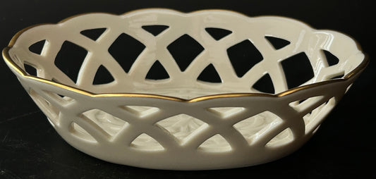 Lenox Ivory Reticulted Oval Basketweave Bowl With Gold Rim