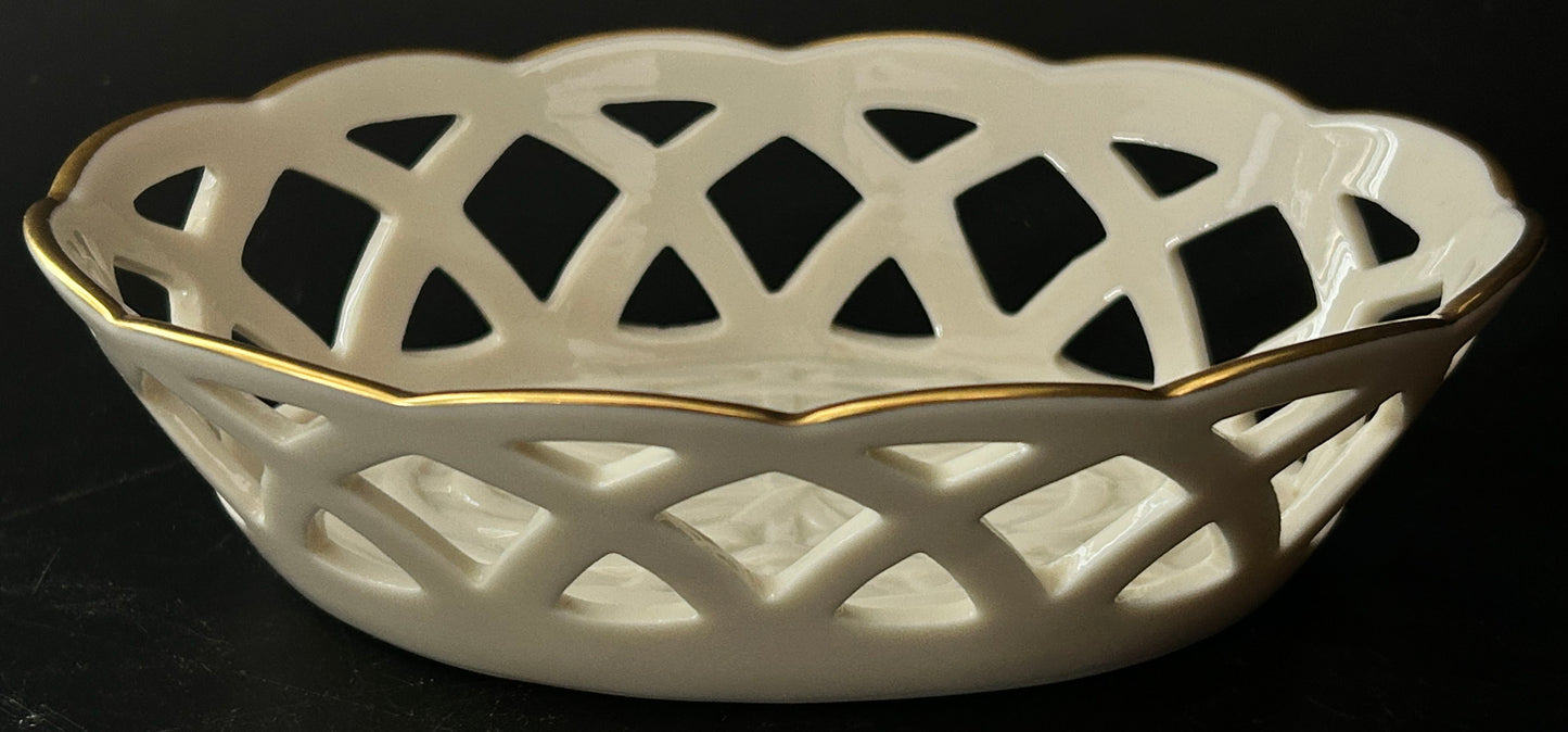 Lenox Ivory Reticulted Oval Basketweave Bowl With Gold Rim