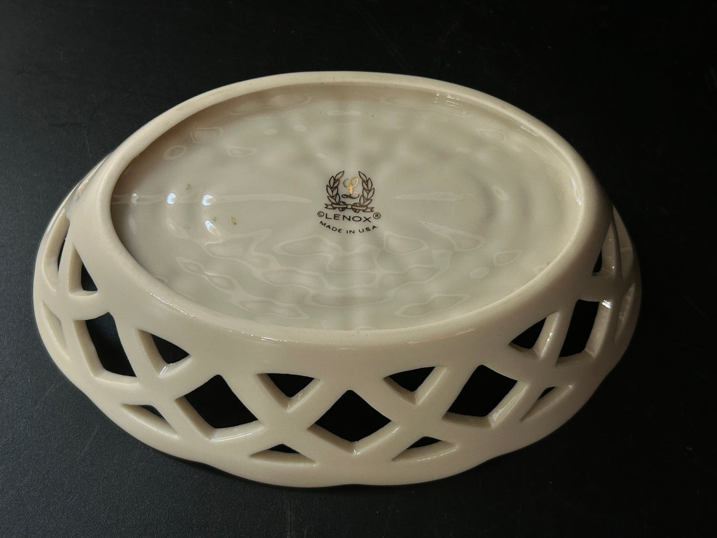 Lenox Ivory Reticulted Oval Basketweave Bowl With Gold Rim