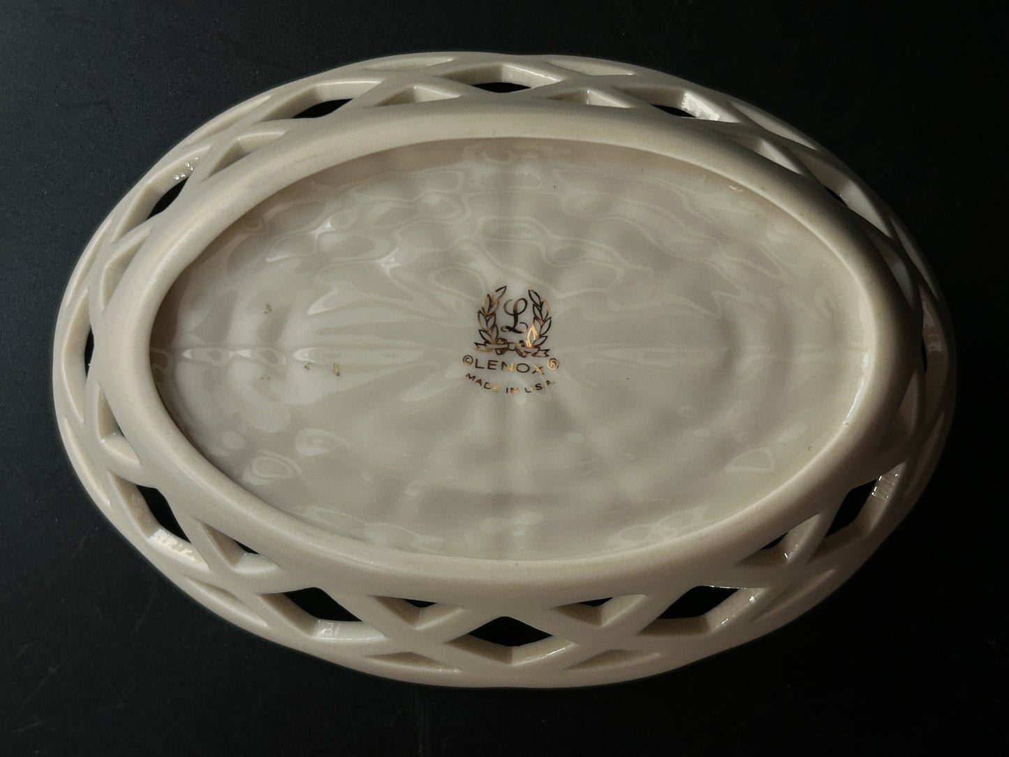 Lenox Ivory Reticulted Oval Basketweave Bowl With Gold Rim