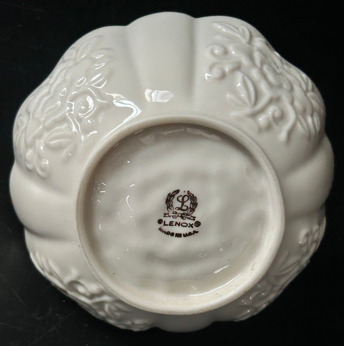 Lenox Ivory Peony Handled Basket