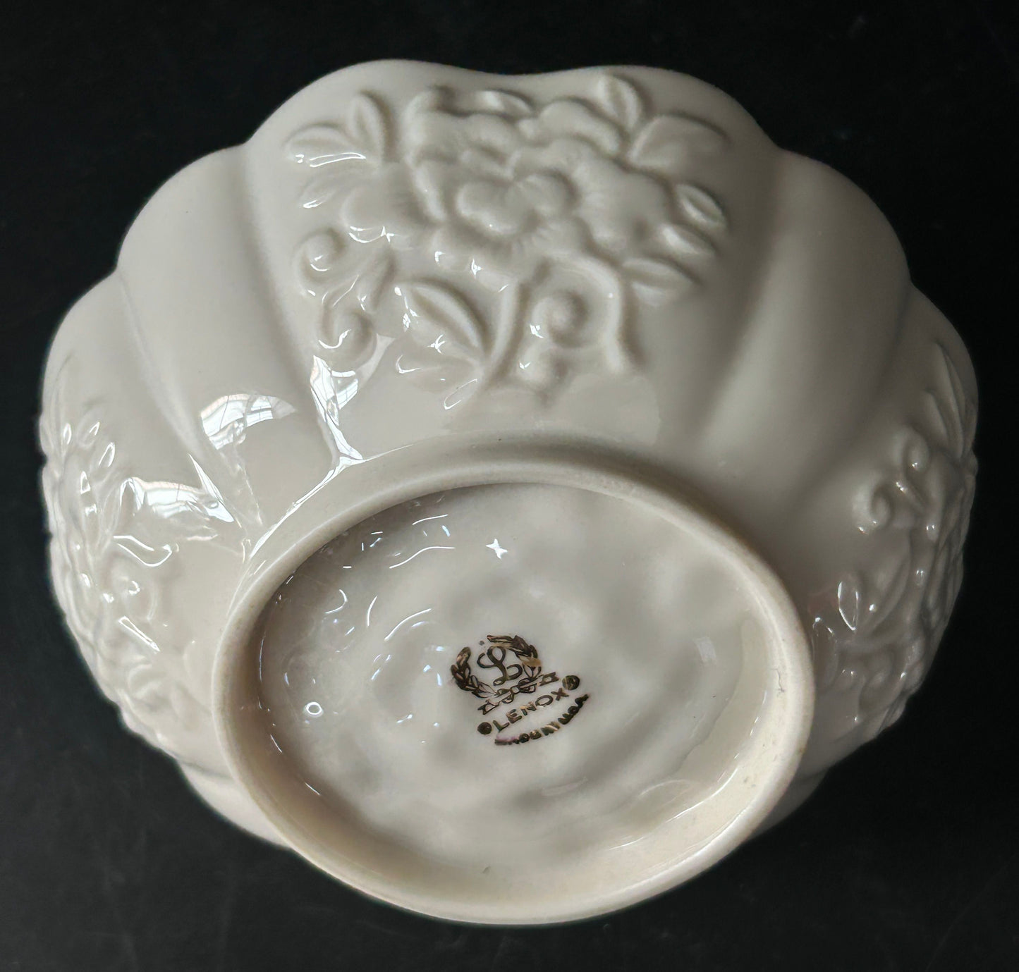 Lenox Ivory Peony Handled Basket