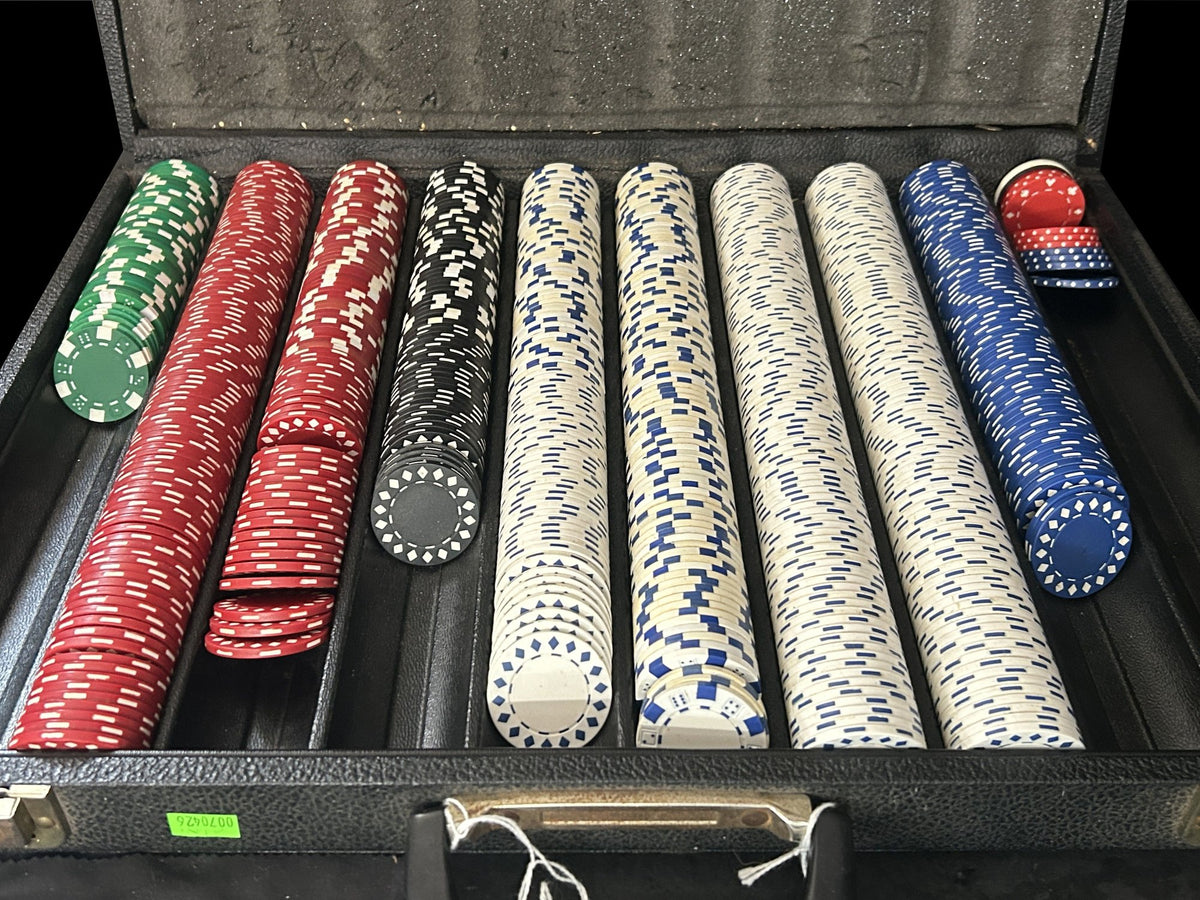 260819-9 Clay Poker Chips Set