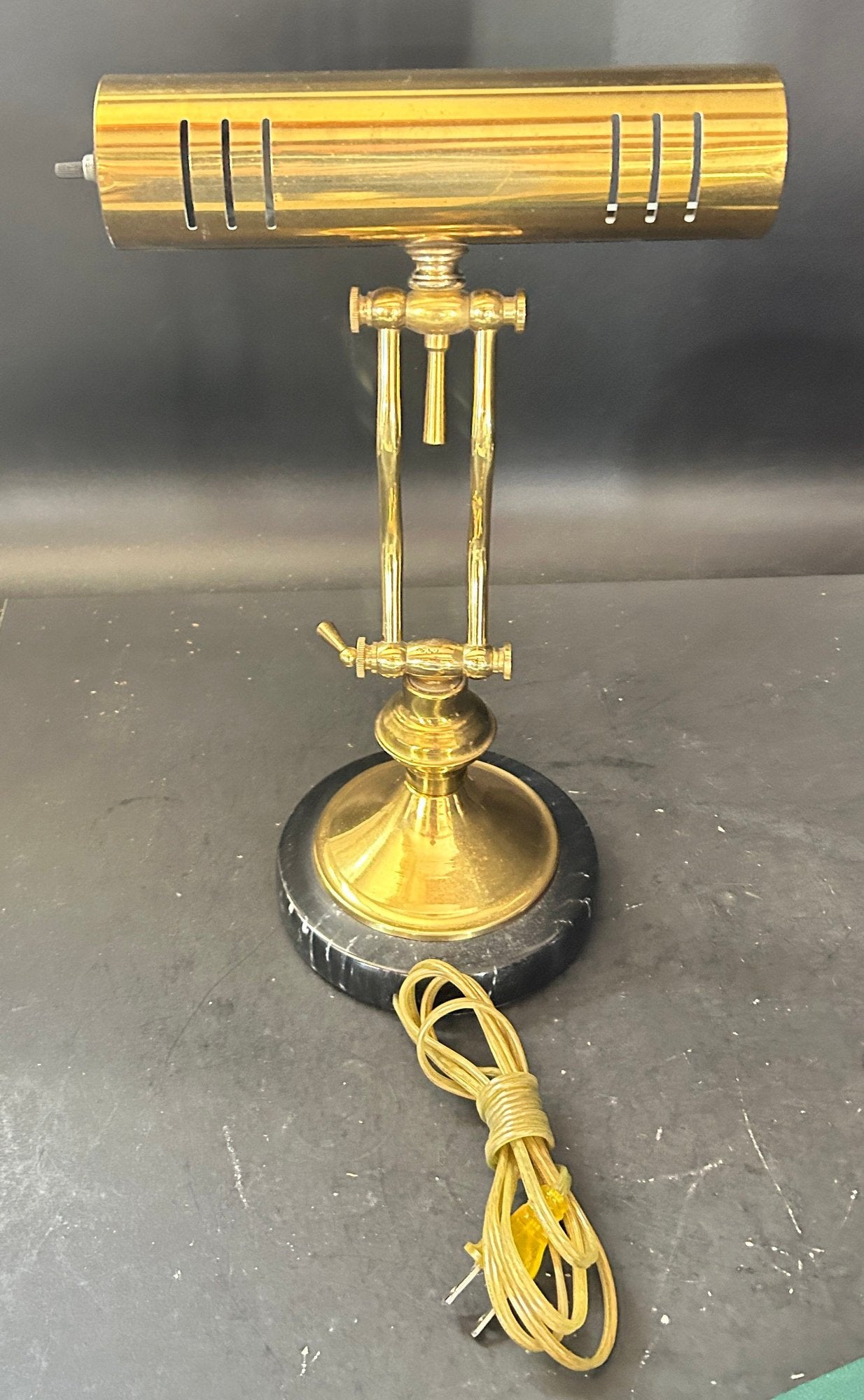 260520-9 Brass MCM Piano Light