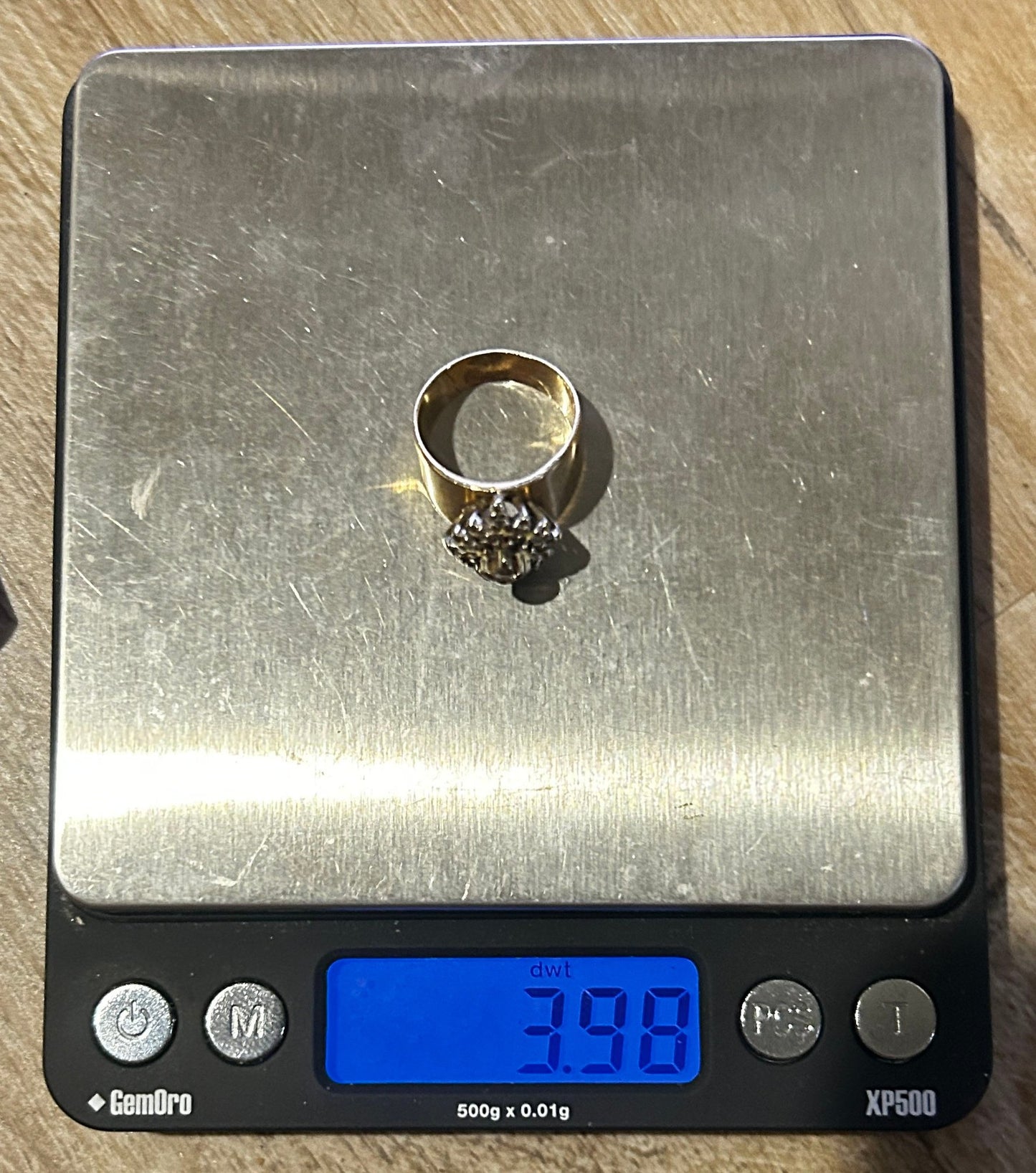 251105-6 Size 6.25 14K Gold & Diamond Cluster Ring