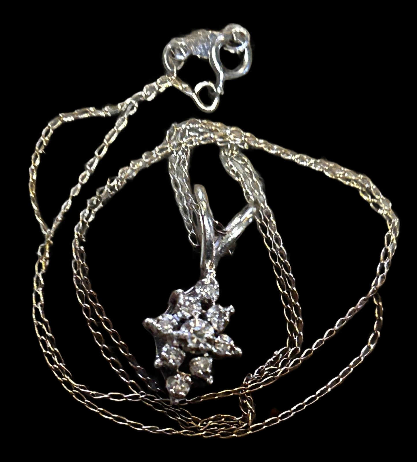 251105-7 14K White Gold Diamond Cluster Pendant on 16" Chain