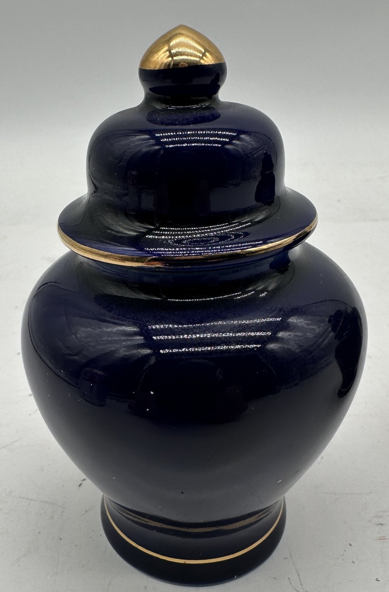 260211-9 Pair of Kutani Cobalt Blue Decorated 4.5"H Covered Jars