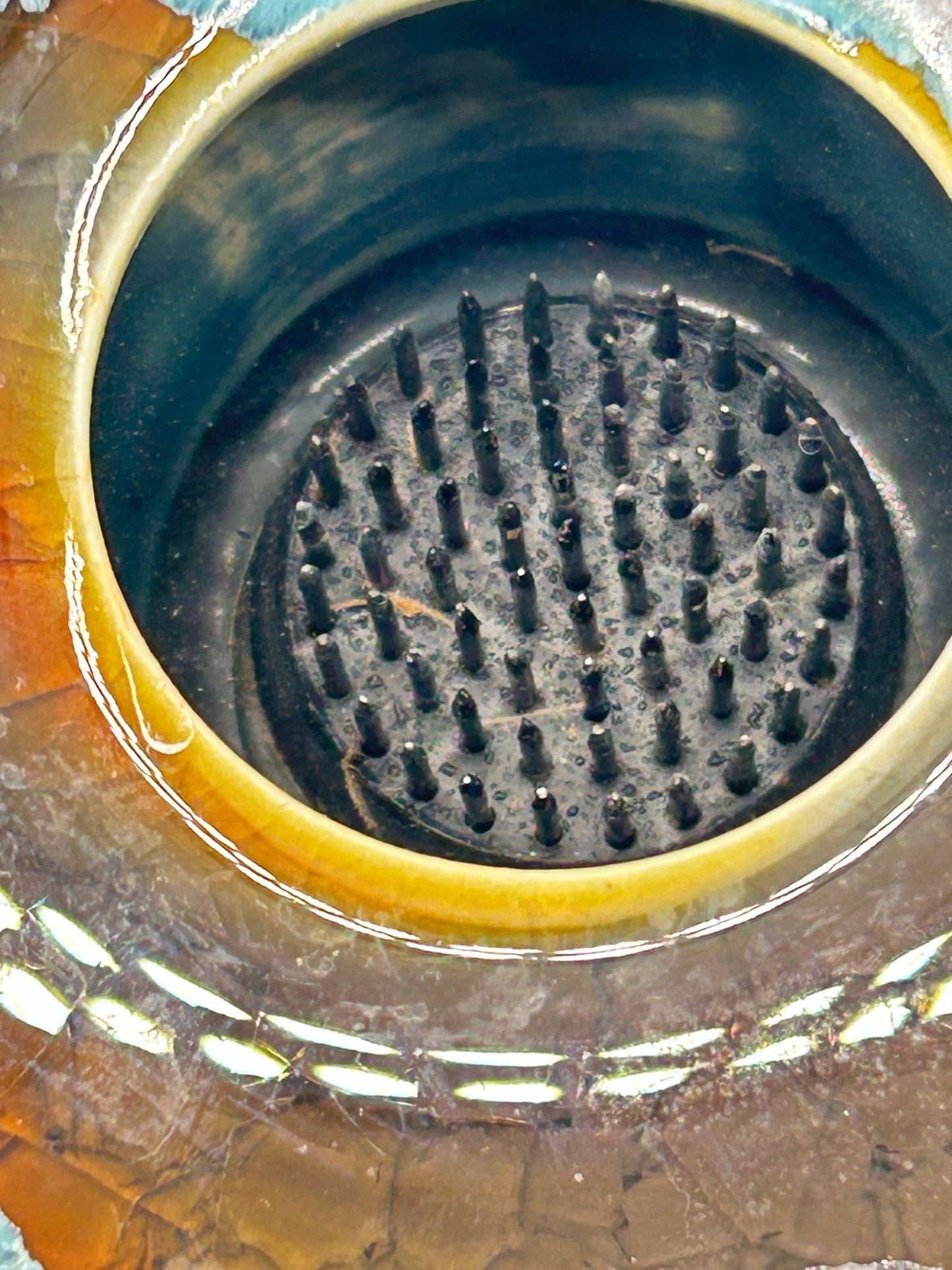 260211-12 Crystaline Ikebana Floral Pottery Vase With Built-In Frog