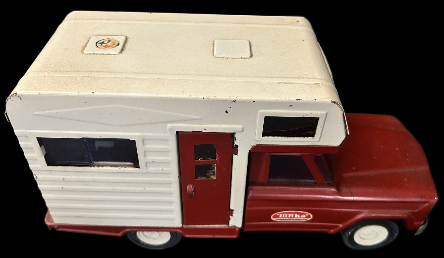 250806-7 250806-7 Tonka 1967 Jeep Gladiator