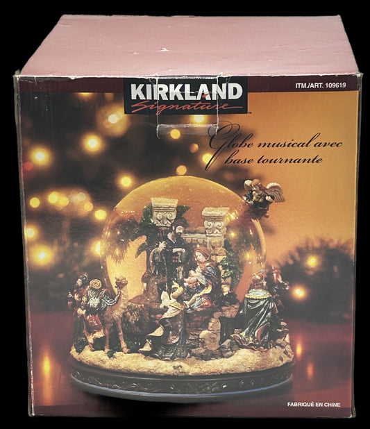 250514-19 Kirkland Signature Christmas Musical Nativity Snow Globe