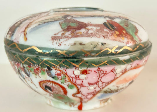 250814-5B Antique Japanese Porcelain Hair Receiver