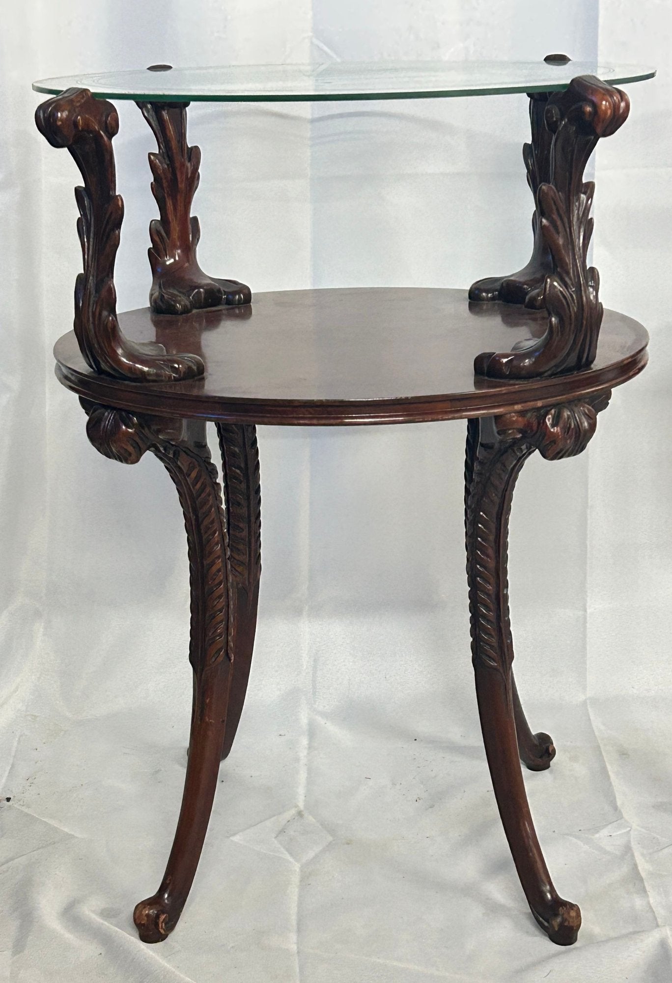 260610-1 Pair Victorian Style RD Mahogany End Tables