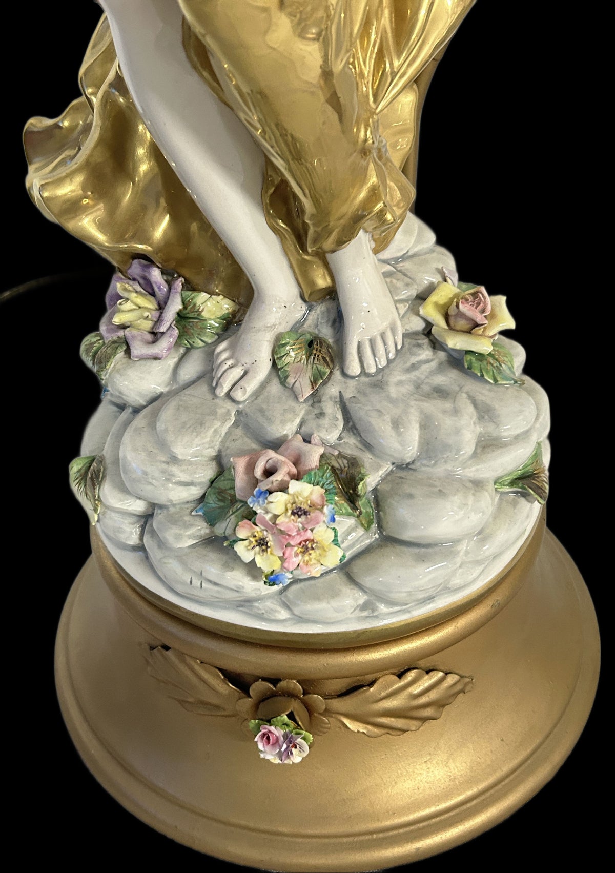 260916-5 Pair Art Nouveau Figurine Lamps