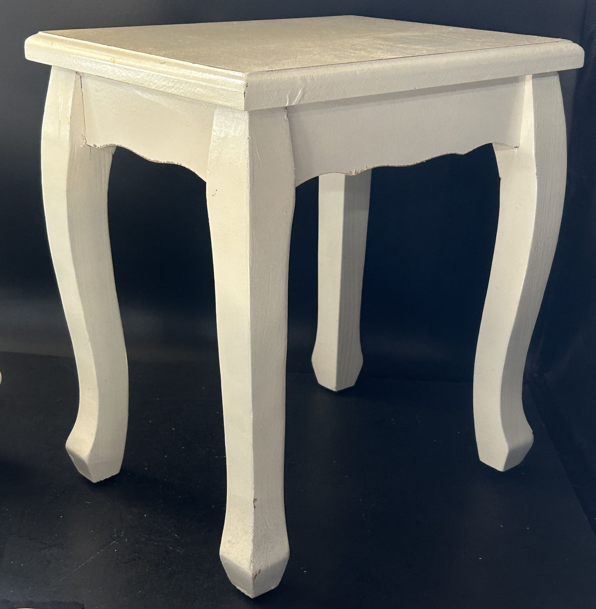 260916-9 White Painted Wooden Stool