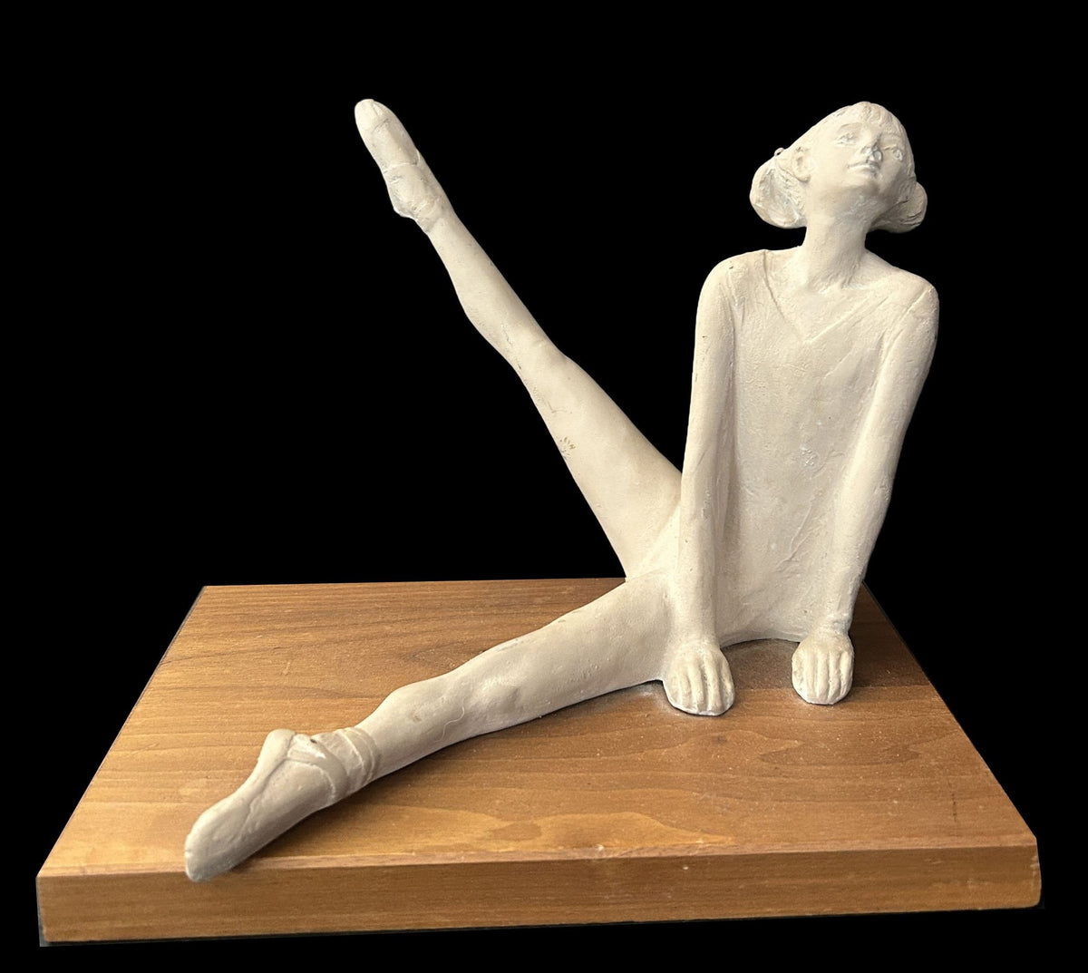 260916-11 Ballerina Sculpture By Austin Productions