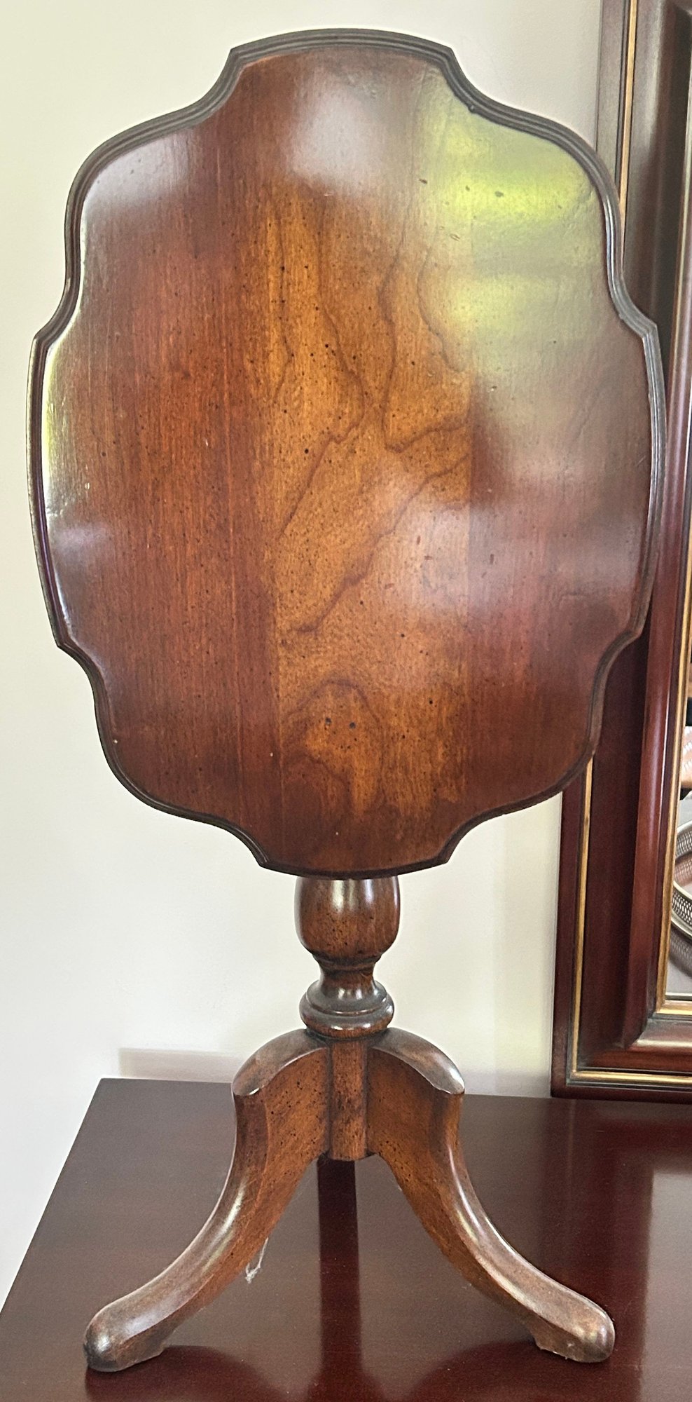 250814-8 Diminutive Tilt Top Wine Stand