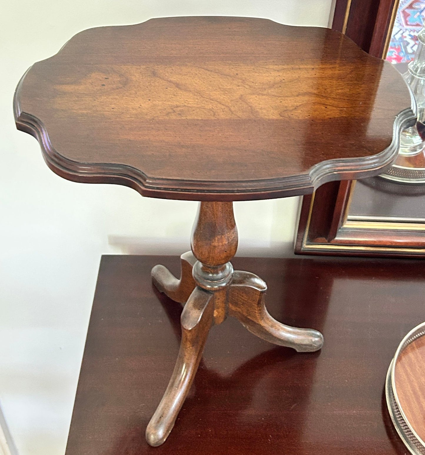 250814-8 Diminutive Tilt Top Wine Stand