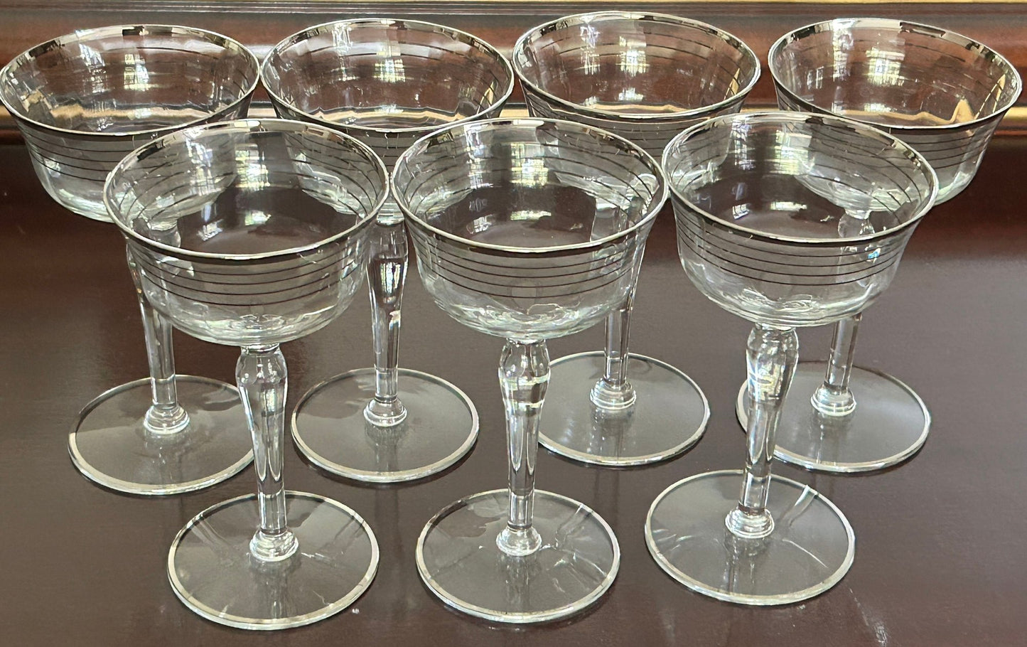 250814-9 7pcs Art Deco Platinum Ringed Champagne Coupes