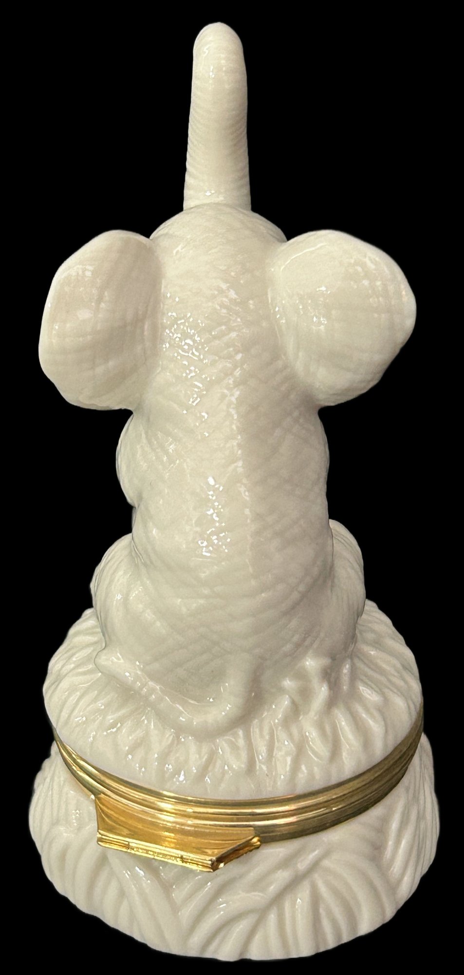 250806-19 Lenox Treasures Elephant Trinket Box