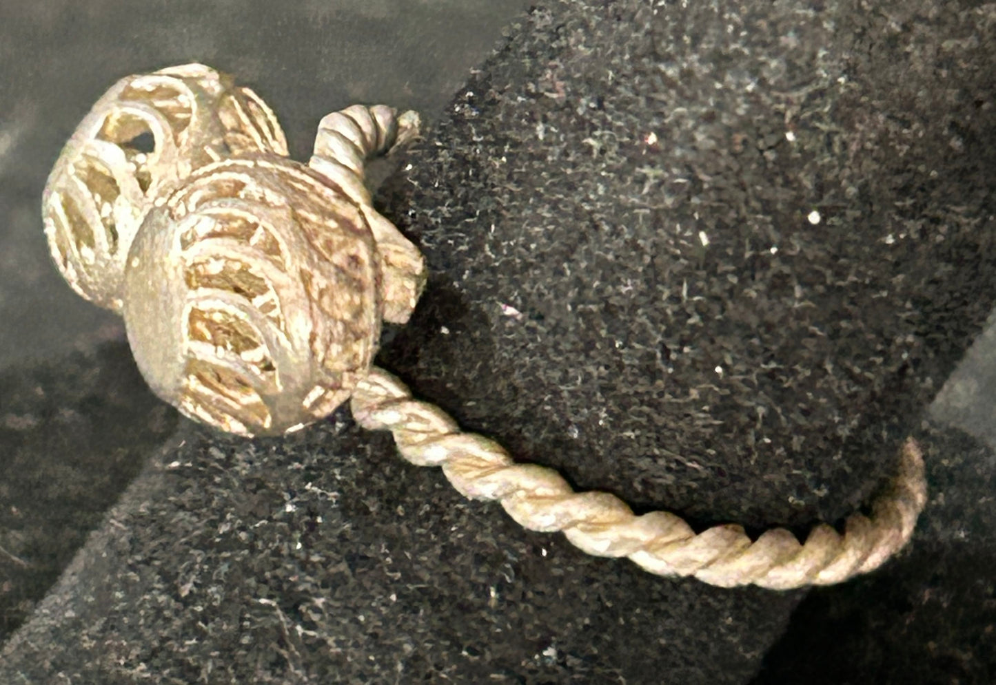 260225-6 Quikche Tribal Sterling Silver 72"L Chain & Ring