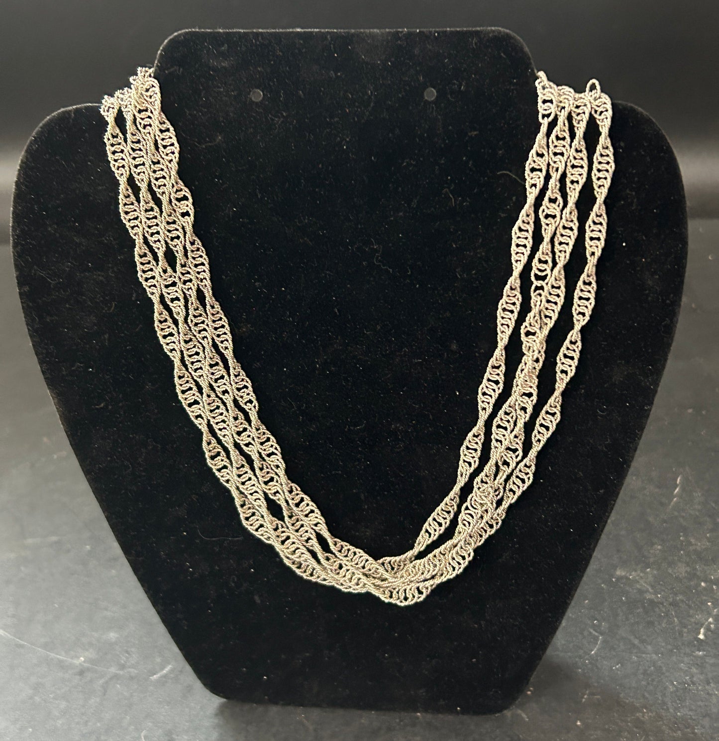 260225-6 Quikche Tribal Sterling Silver 72"L Chain & Ring