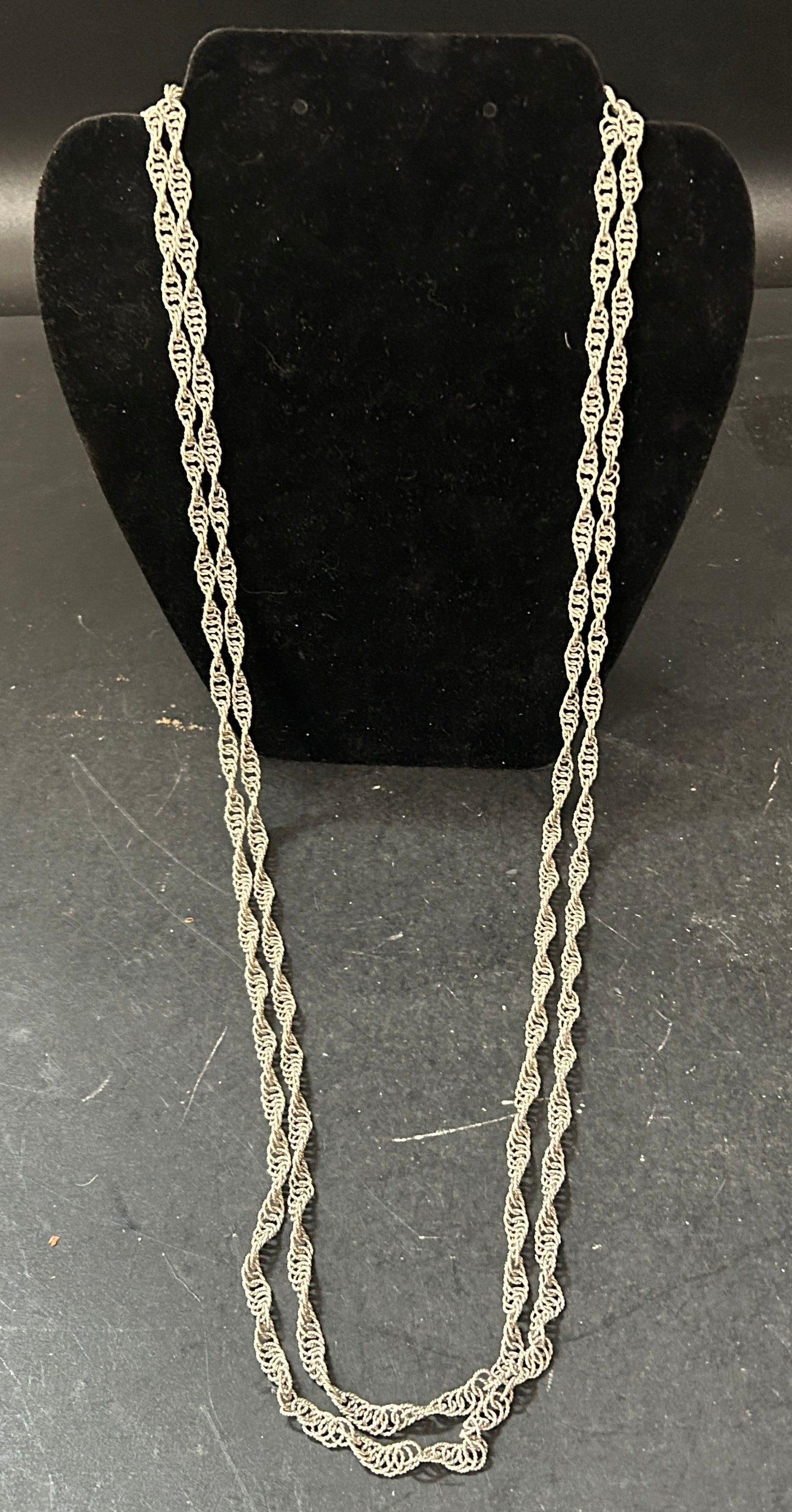 260225-6 Quikche Tribal Sterling Silver 72"L Chain & Ring