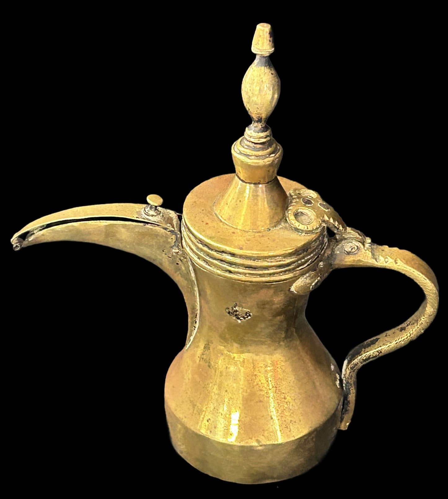 250806-22 Antique Brass Arabic Dallah Coffee Pot, 10"H
