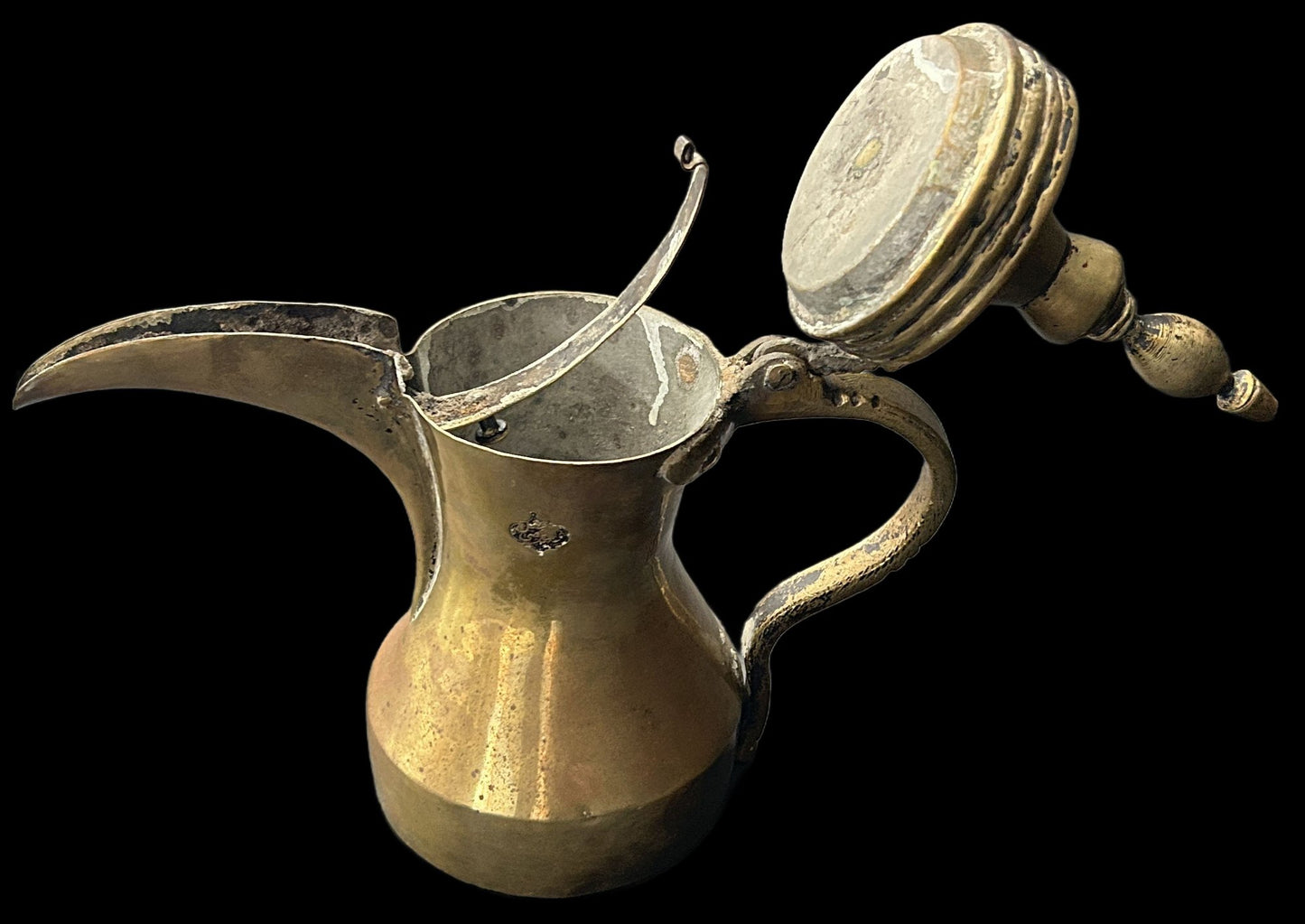 250806-22 Antique Brass Arabic Dallah Coffee Pot, 10"H
