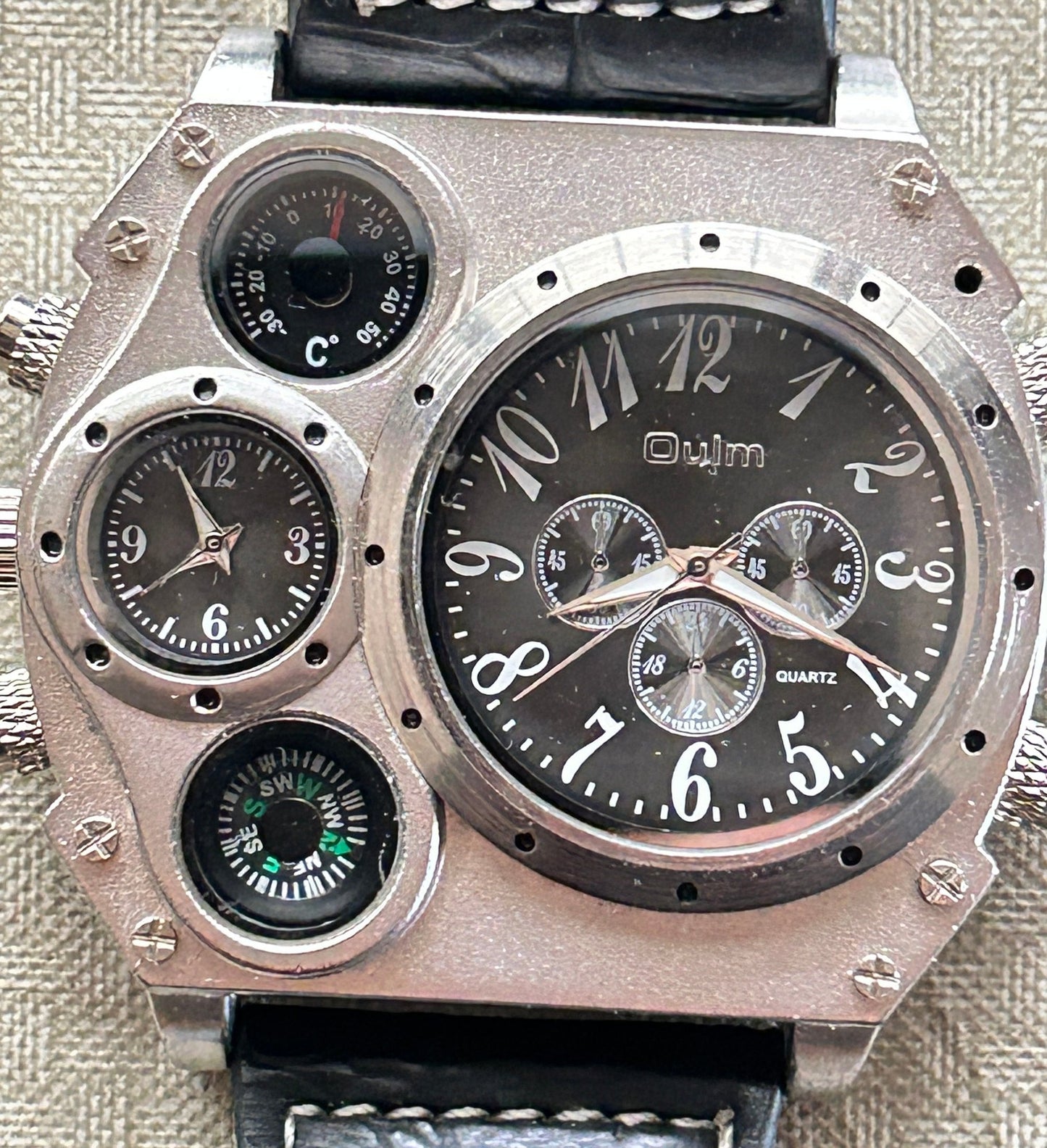 250529-24 Men's OULM Watch