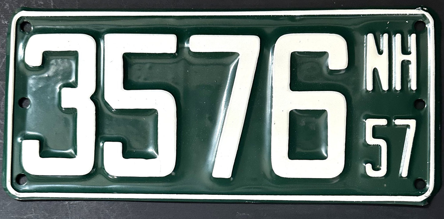 250827-1 Unused 1957 NH Boat License Plate